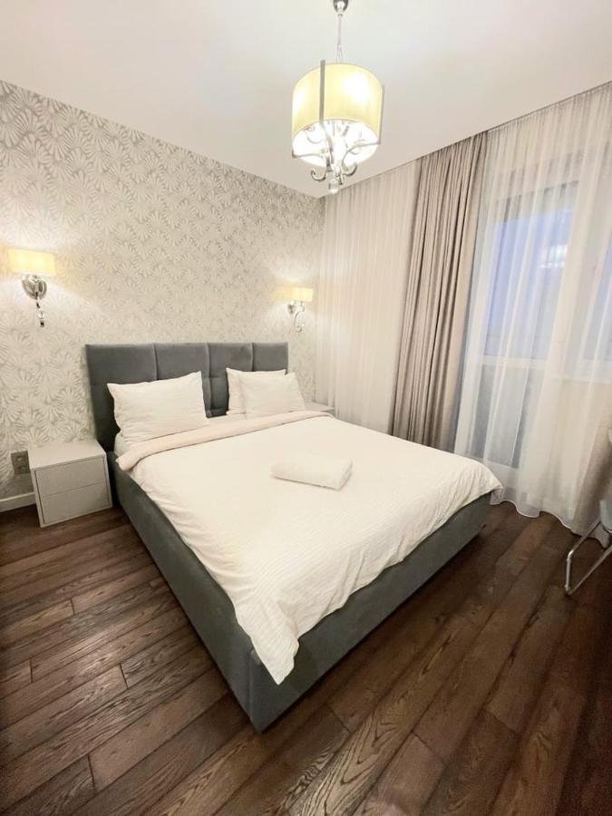 1 Room 60M2 Center Of Obolon Near River Side. 11 Floor Kiev Exteriör bild
